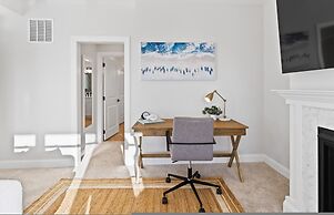 6 BR Pool Hot Tub Open Beginning of April