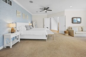 5BR Villa Heated Pool Hot Tub Open Beginning of April