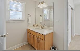 5BR Villa Heated Pool Hot Tub Open Beginning of April