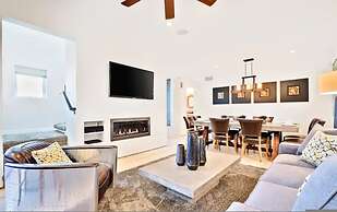 4 Br Roof Deck Hot Tub Steps to Beach Dining