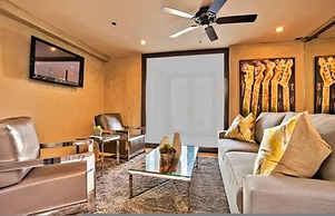 4 Br Roof Deck Hot Tub Steps to Beach Dining