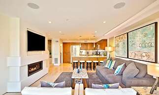 3 BR Roof Deck Ocean Views Hot Tub Beach Block