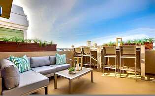 3 BR Roof Deck Ocean Views Hot Tub Beach Block