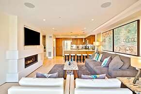 7 Br 2 Hot Tubs Rooftop Beach Block Ocean View