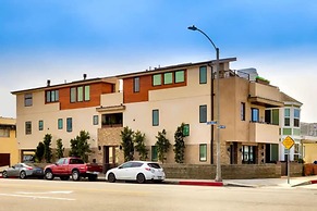 7 Br 2 Hot Tubs Rooftop Beach Block Ocean View