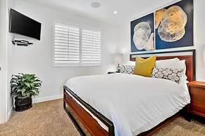 7 Br 2 Hot Tubs Rooftop Beach Block Ocean View