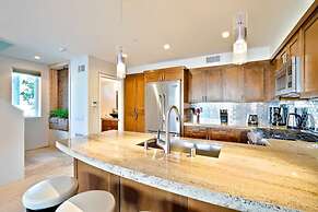 7 Br 2 Hot Tubs Rooftop Beach Block Ocean View