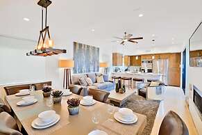 7 Br 2 Hot Tubs Rooftop Beach Block Ocean View