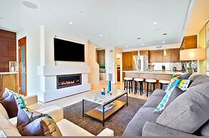 7 Br 2 Hot Tubs Rooftop Beach Block Ocean View