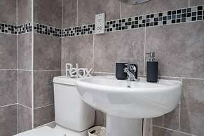 2br-sleeps6-wifi-smarttv-o2academy-ws87