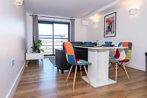 2br-sleeps6-wifi-smarttv-o2academy-ws87