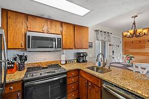 Sleeps 6 Mountain Views Shared Resort Amenities