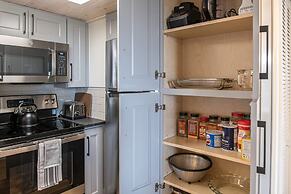 Mountain Views Full Kitchen Indoor Pool Access