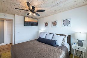 Mountain Views Full Kitchen Indoor Pool Access