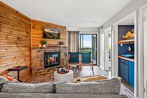 Two Bed Room Condo Mountain Views Indoor Pool