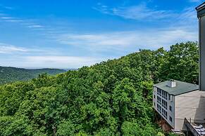 Two Bed Room Condo Mountain Views Indoor Pool