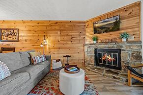 Two Bed Room Condo Mountain Views Indoor Pool