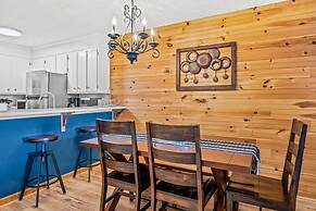 Two Bed Room Condo Mountain Views Indoor Pool