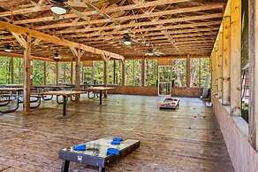 Sleeps 4 Private Balcony w Views Heated Pool