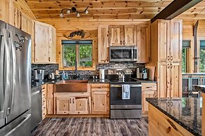 180 Views Sleeps 7 Private Hot Tub Full Kitchen