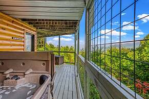 180 Views Sleeps 7 Private Hot Tub Full Kitchen