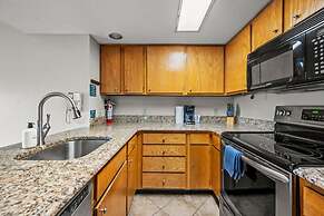 Sleeps 6 Indoor Pool Playground Hot Tub