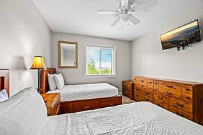 Sleeps 6 Indoor Pool Playground Hot Tub