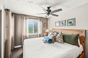 Indoor Pool Hot Tub Sleeps 4 Mountain Views