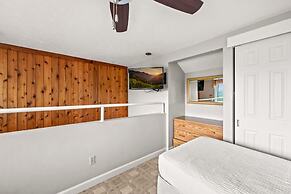 Sleeps 8 Pool Playground Mountain Views Hot Tub