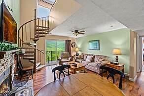 Sleeps 8 Pool Playground Mountain Views Hot Tub