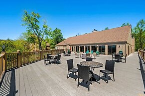 Sleeps 8 Pool Playground Mountain Views Hot Tub