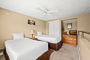 Sleeps 8 Pool Playground Mountain Views Hot Tub