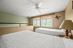 Sleeps 8 Pool Playground Mountain Views Hot Tub