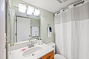 Sleeps 8 Pool Playground Mountain Views Hot Tub