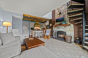 Sleeps 6 Pool Playground Mountain Views Hot Tub