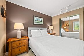 Sleeps 6 Pool Playground Mountain Views Hot Tub