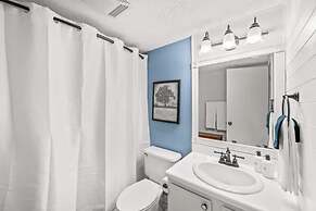 Sleeps 6 Pool Playground Mountain Views Hot Tub