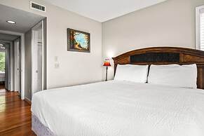 Indoor Pool Hot Tub Sauna Sleeps 6 Full Kitchen