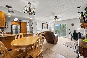 Private Balcony w Views Heated Pool Full Kitchen