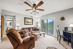 Private Balcony w Views Heated Pool Full Kitchen