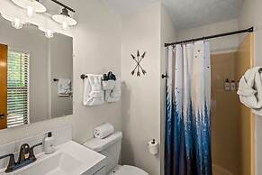 Sleeps 6 Indoor Pool 10 Mins to Dollywood