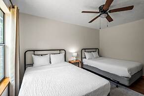Sleeps 6 Indoor Pool 10 Mins to Dollywood
