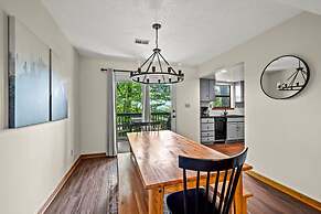 Sleeps 6 Indoor Pool 10 Mins to Dollywood