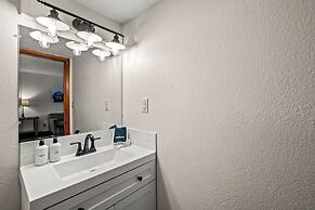 Sleeps 6 Indoor Pool 10 Mins to Dollywood