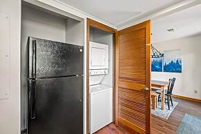 Sleeps 6 Indoor Pool 10 Mins to Dollywood