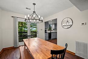 Sleeps 6 Indoor Pool 10 Mins to Dollywood