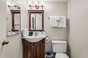 Sleeps 6 Mountain Views Heated Pool Playground