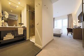 Hotel Essence