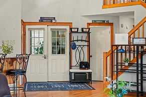 Mountain Escape With Game Room Balcony Stunning Views in the Poconos C