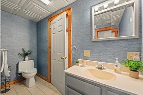 Mountain Escape With Game Room Balcony Stunning Views in the Poconos C